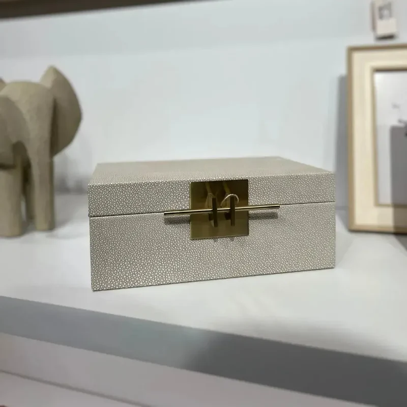 Caixa em MDF com Revestimento PU 10,5x31,5x23cm Mart