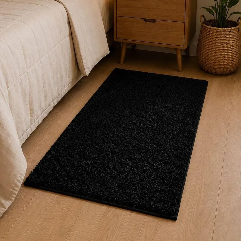 Tapete Milano Soft Retangular 100% Poliéster Base Antiderrapante Para Quarto Preto Shd Soleil Home