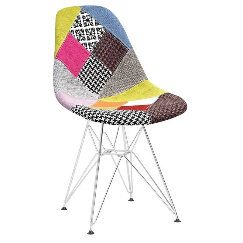 Cadeira Eames Eiffel dkr Patchwork com base de metal cromado Patchwork colorido