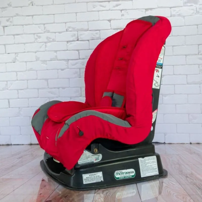 Capa de cadeira E acolchoado extra -cinza chumbo c/ vermelho