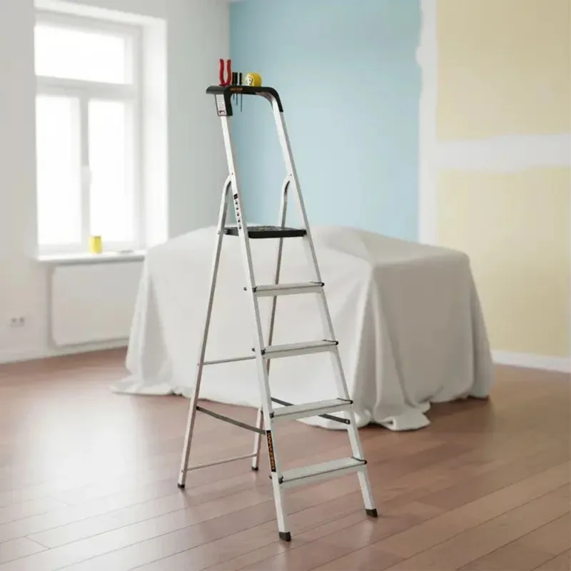 Escalera Black+decker 150k Aluminio Reforzada 6 Escalones Fs Plateado