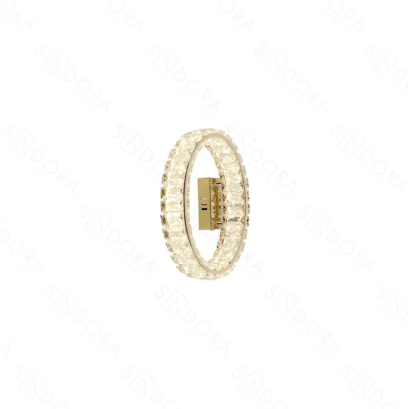 Arandela LETRA O Ø22x28CM 8W 3000K 800LM BIVOLT METAL DOURADO+CRISTAL TRANSPARENTE CX MASTER:69x36x56CM 18KG (10 UN.) Sindora DCB02933