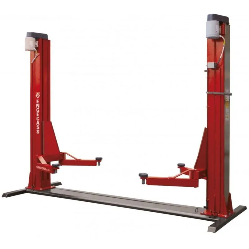 Elevador Automotivo Trifásico 4100Kg com Lubrificação a Óleo Engecass 220V ECO4100