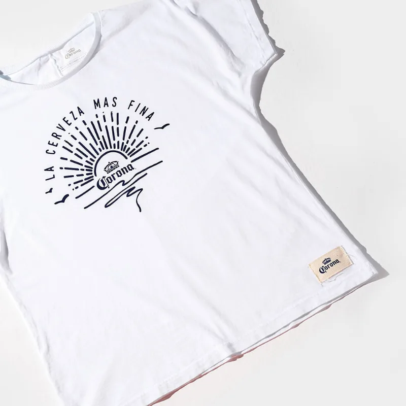 Camiseta Corona Sunny Day Branca Cropped (TAM GG)