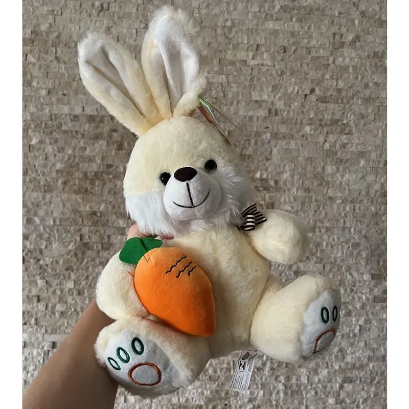 Coelho de Pelúcia com Cenoura - Fizzy