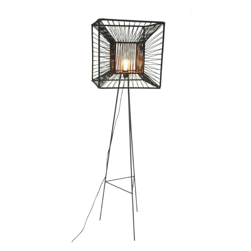 Luminária de Piso Industrial 161 cm- Preto