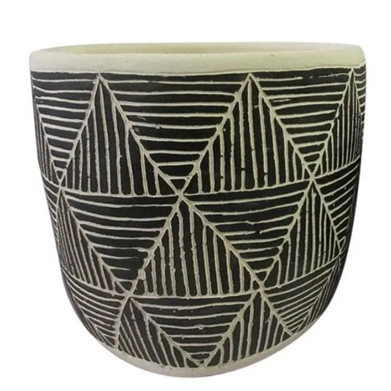 Cachepot de cimento preto E branco etnico trabalhado - G
