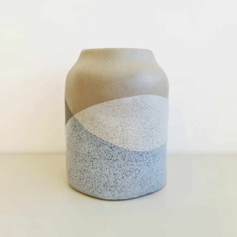 Vaso de Cerâmica Texturizado Tons de Bege 15cm