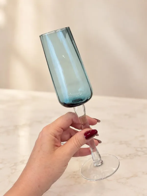 UNIDADE DE TAÇA DE CHAMPAGNE EM VIDRO AZUL