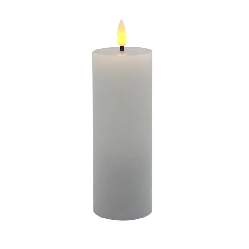 VELA DECORATIVA COM LED EM CERA COR BRANCA - 2 PILHAS AA (NÃO INCLUSAS)