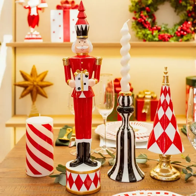 Adorno Decorativo Natal Resina Soldado Quebra Nozes Vermelho / Branco 47x9cm