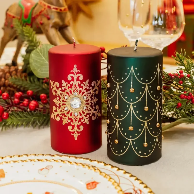 Vela Decorativa Natal Parafina Floco de Neve Vermelha / Dourado 7,3x7,3x14,3cm