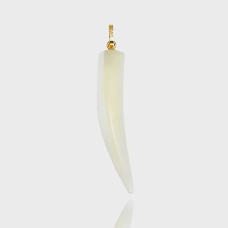 Pingente Dente de Sabre Ouro 18k Com Madrepérola Natural 34mm