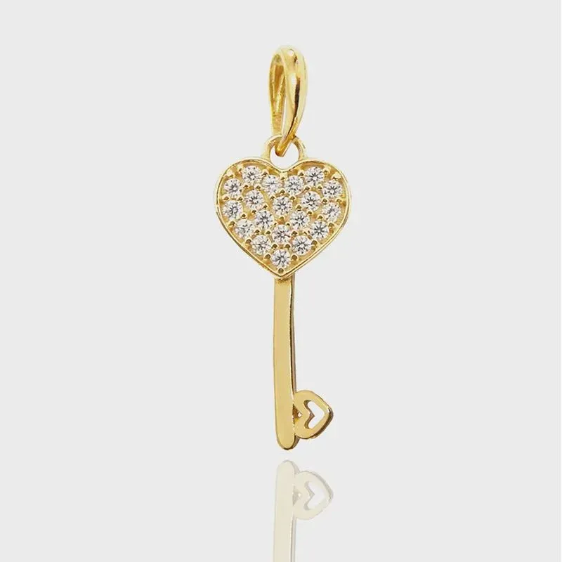 Pingente Chave Coração Em Ouro 18k Com Zircônias 16mm