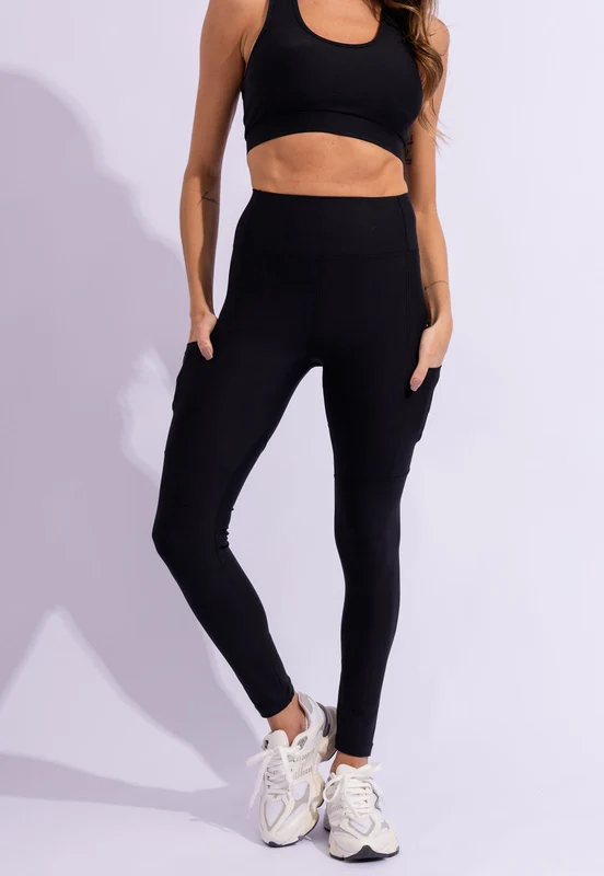 Legging lisa com bolsos preta Action P
