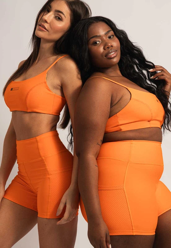 Bermuda lisa laranja magnético com bolsos Magnetic M