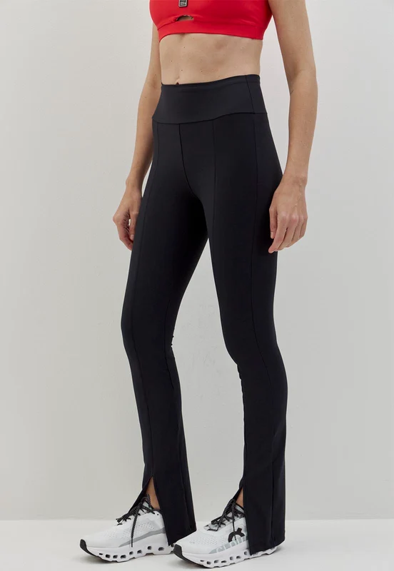 Calça legging flare com fenda e bolso lisa preto Voá G