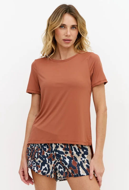 Tshirt alongada nas costas lisa capuccino Aura GG