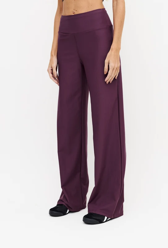 Calça wide leg lisa cherry Instinto P