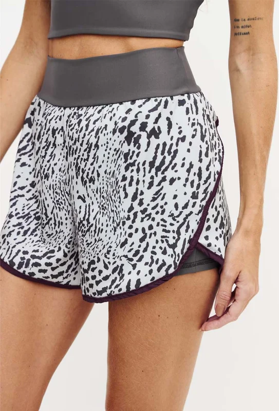 Shorts duplo chumbo com bolso estampado Instinto P