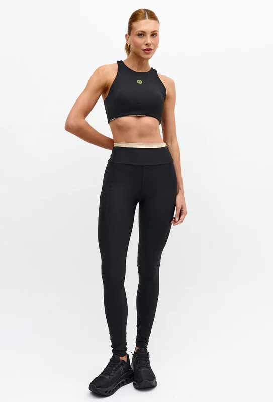 Legging com bolsos preto e detalhe bege árido no cós Pure M