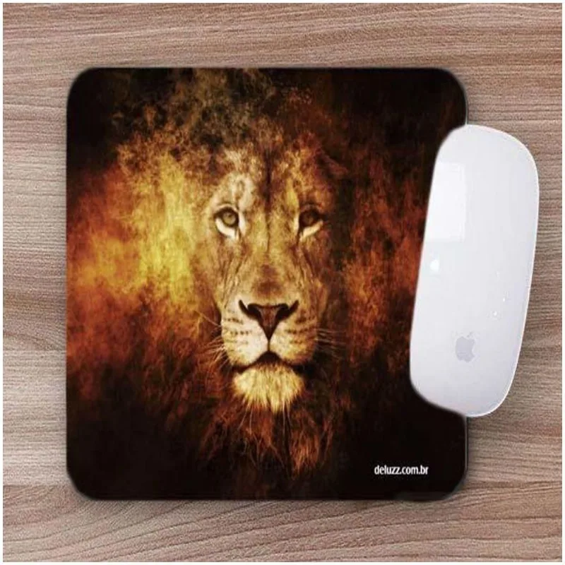 Mouse Pad Emborrachado Personalizado Leão Fogo - DELUZZ