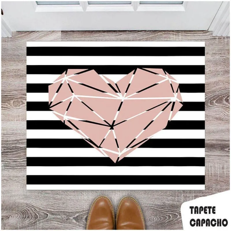 Tapete Capacho Personalizado Coração Geométrico Rosa, Fundo Listrado - DELUZZ