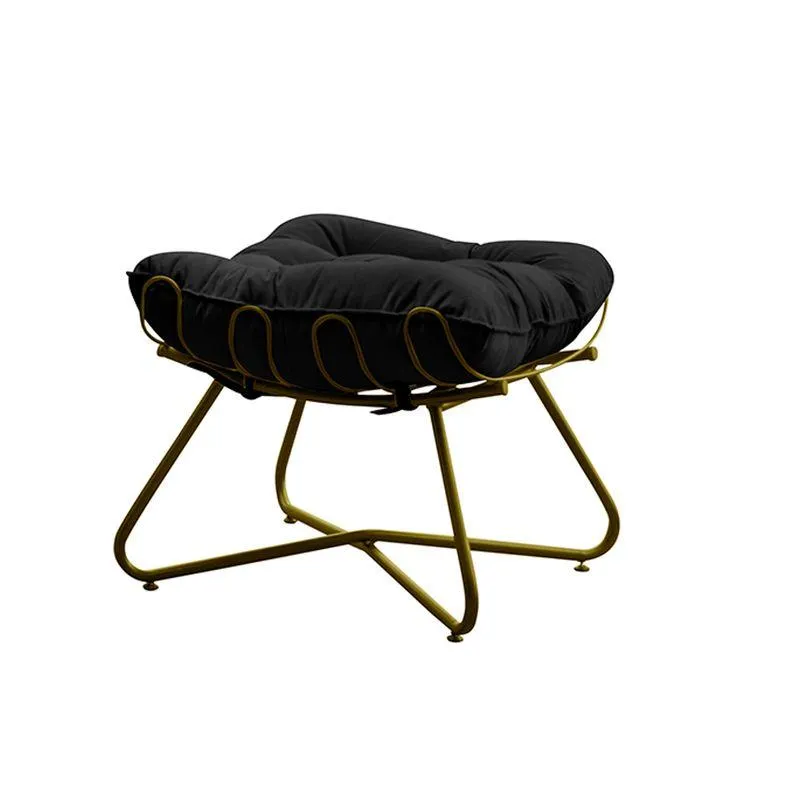 Puff Sala De Estar Caim Base De Metal Dourado Suede Preto