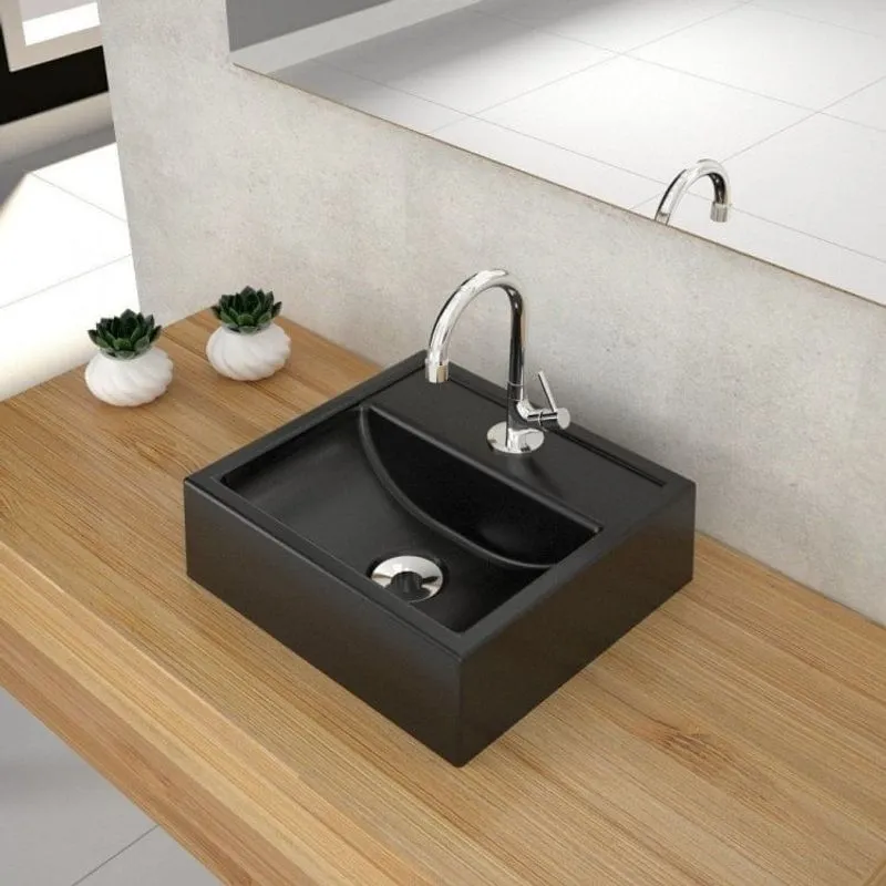 Kit Cuba Q32 com Torneira 1198 Metal e Válvula 1'' + Sifão Cromado e Flexível Compace Preto Fosca