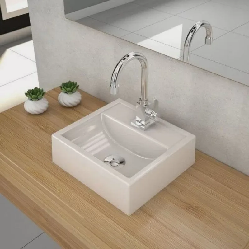 Kit Cuba Q32 com Torneira Luxo 1195 e Válvula Click 1 B Compace