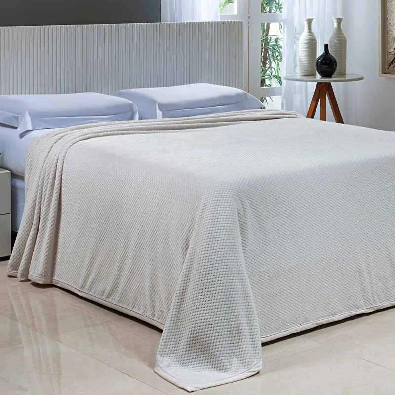 Cobertor Toque de Seda Premier Nc 1,80 X 2,20 MARFIM/FAVO/UNICO