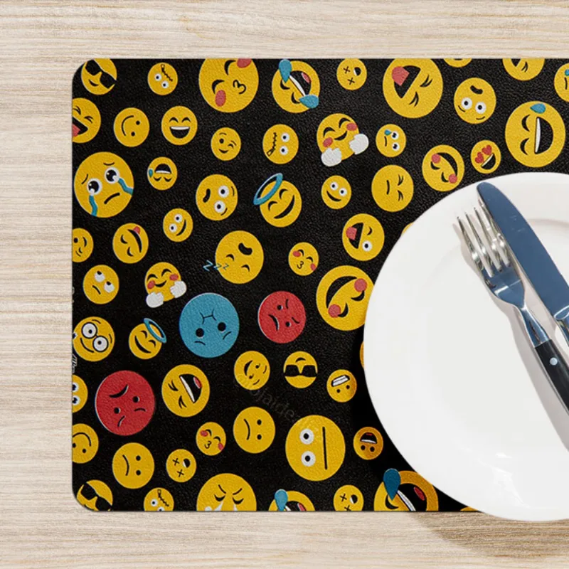 8 Jogo Americano Emoji Emoticon Smile Infantil - Pvc