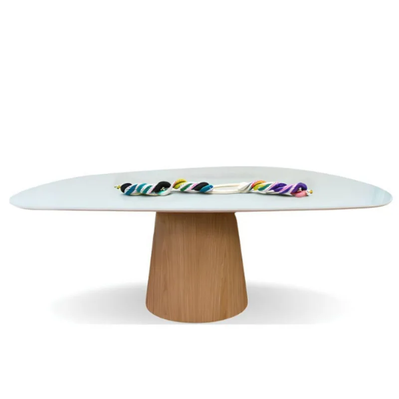 Mesa De Jantar Cone Oval Orgânica 198x122cm