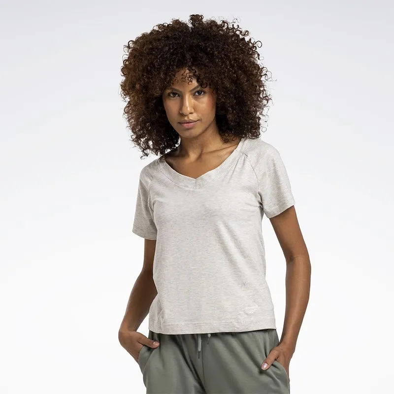 Camiseta Reebok Essential V Manga curta Feminina Cinza mescla - P