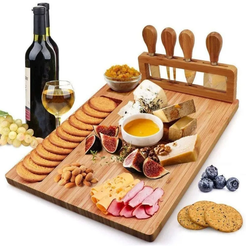 Tábua Para Frios E Queijo Com Jogo 4 Utensílios Bambu Kit