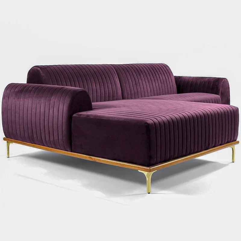 Sofá Molino 3 Lugares 230cm Chaise Direito Pés Gold Veludo Roxo - Nexta Casa - Nexta Casa