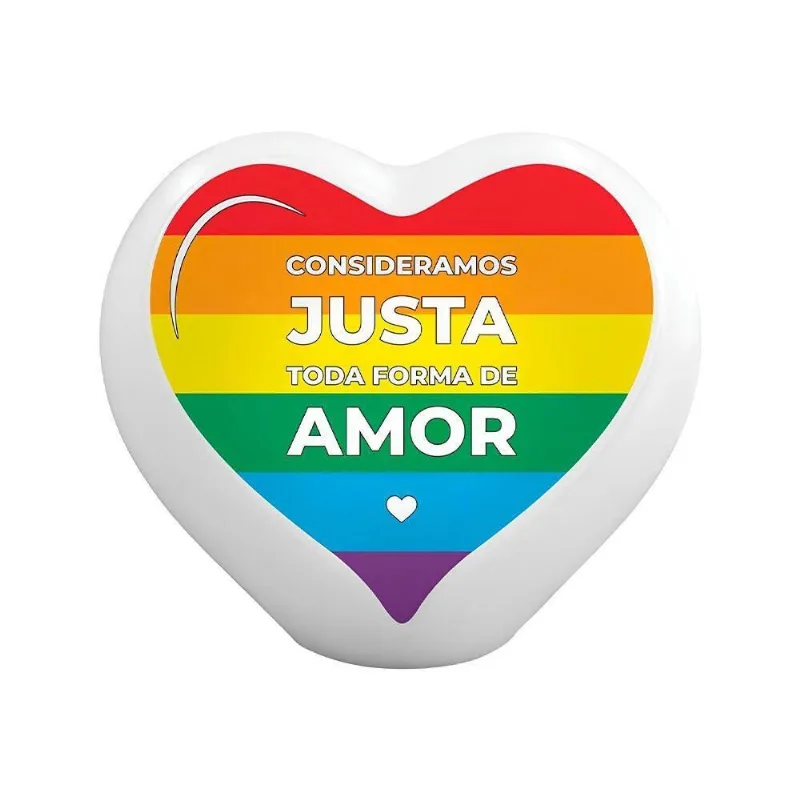 Luminária Coração Toda Forma de Amor com Luz Difusa Bivolt 22CM
