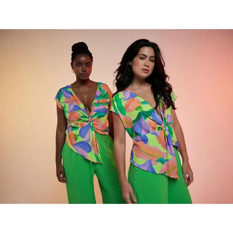 Regata Vista Magalu x Flora Yumi Viscose Nó Frontal