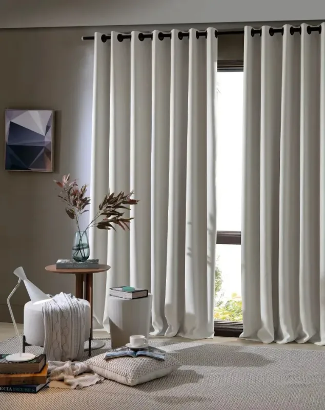 Cortina Corta Luz 70% Tecido Liso Areia 420x280cm com Ilhos marrom