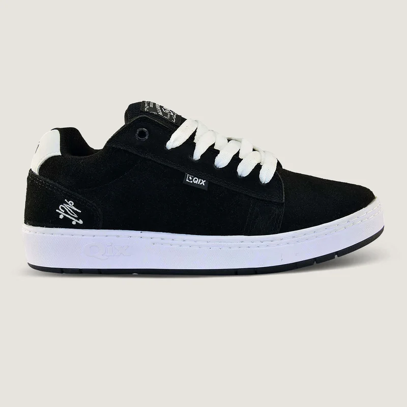 Tênis QIX Chorão Pro Preto e Branco Modelo Allan Mesquita 38