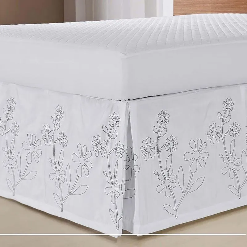 Saia Box Bordada Para Cama De Casal Queen - Branco