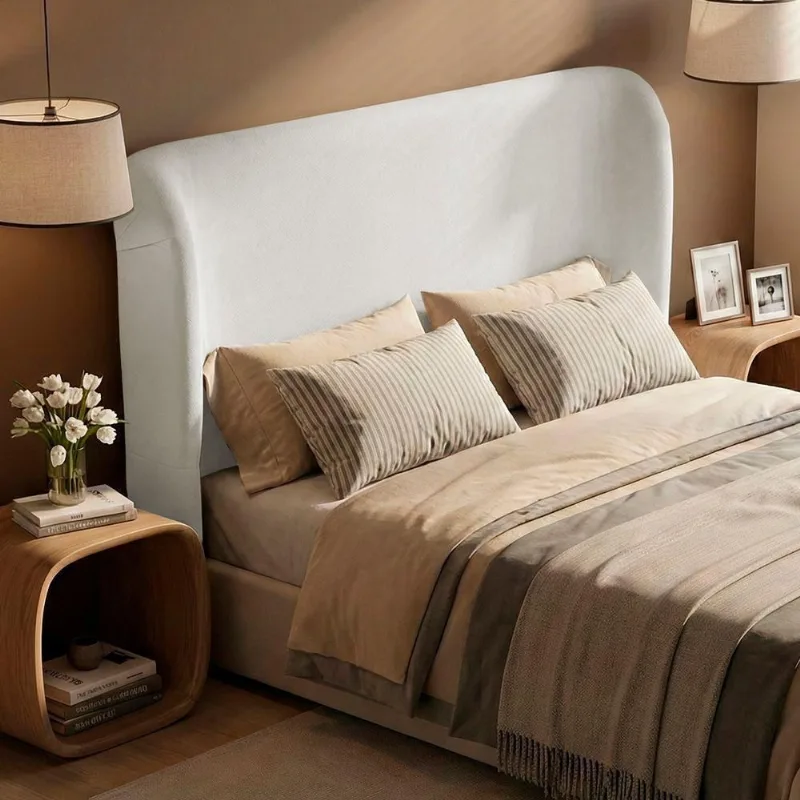 Cabeceira Liah King Size Fixação no Box Estofada em Suede Bouclê Branco Desk Design