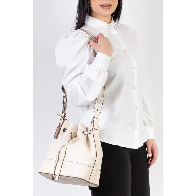 Bolsa saco em couro liso Naiara