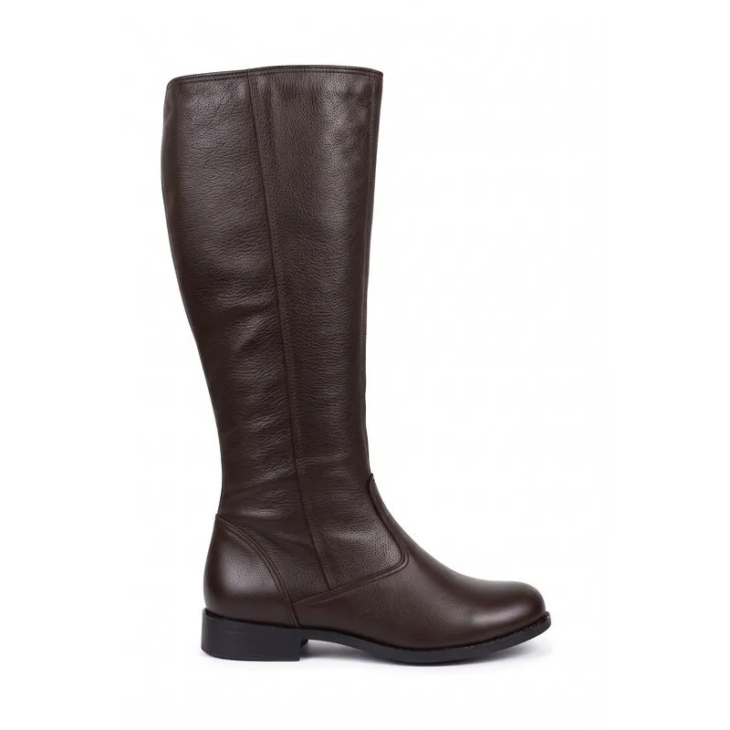 Bota feminina cano longo em couro salto baixo 0291 33 / Café