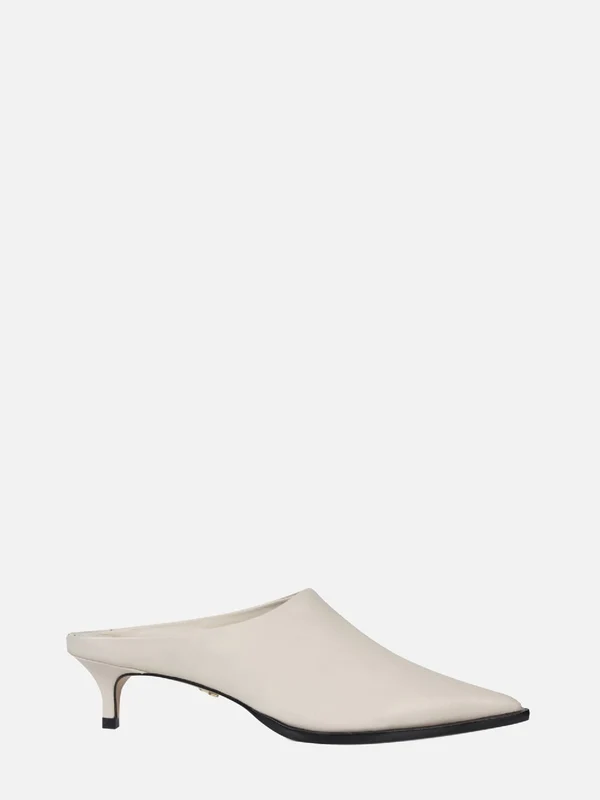MULE ASTRID BAUNILHA 36