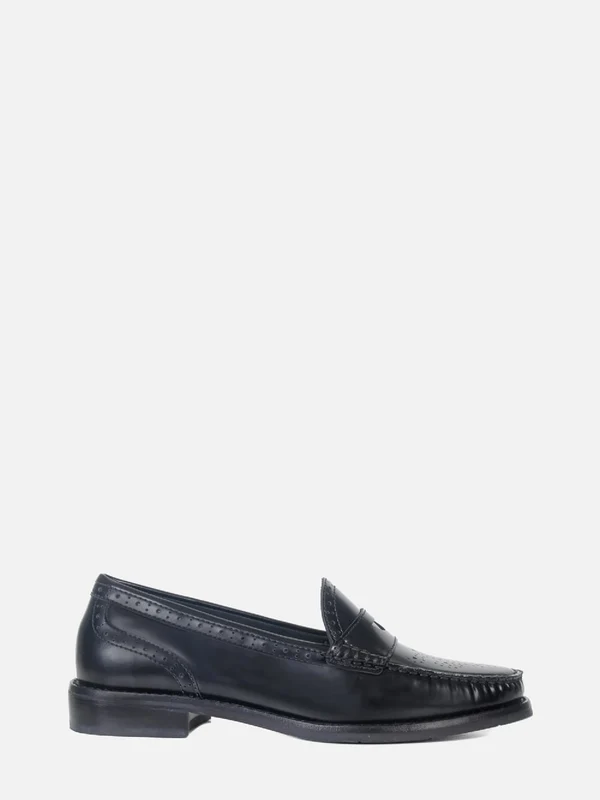 MOCASSIM EM COURO GIU PRETO BROGUE 38