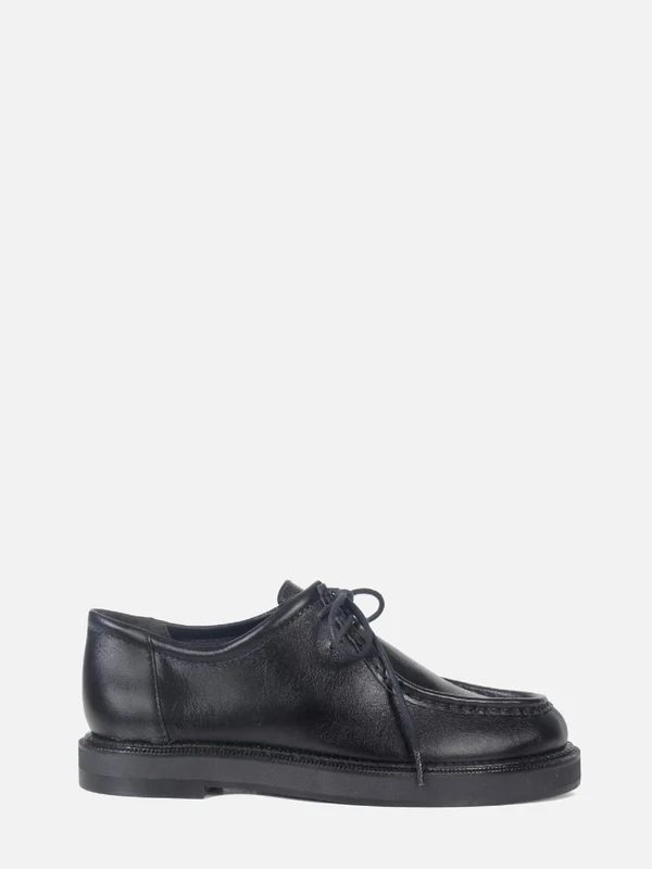 MOCASSIM EM COURO JACKIE PRETO WALLABEE 39