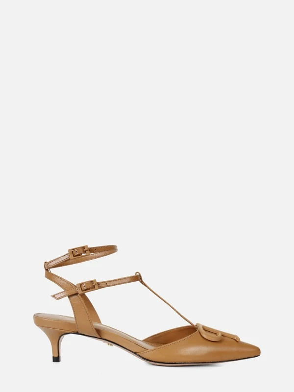 SCARPIN EM COURO PAULA DOCE DE LEITE LOGO 35