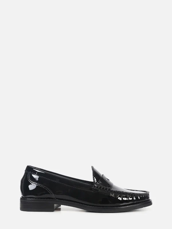 MOCASSIM DE COURO VERNIZ LIZ PRETO 38