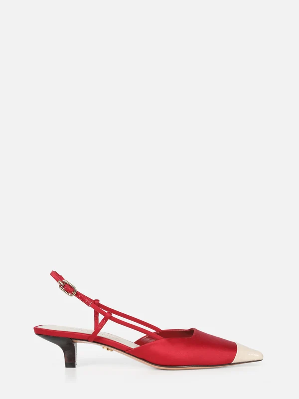 SCARPIN EM CETIM DUO VERMELHO COM BIQUEIRA EM VERNIZ 34